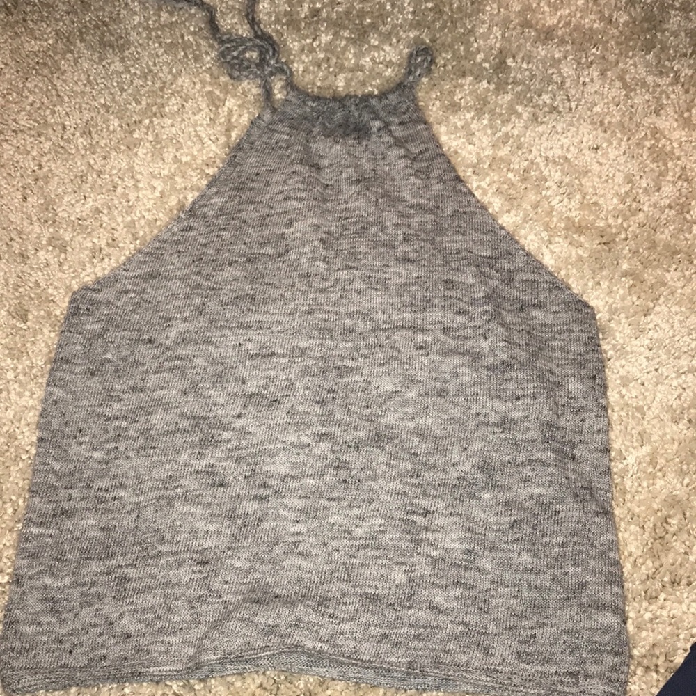 Gray top - Picture 2 of 4